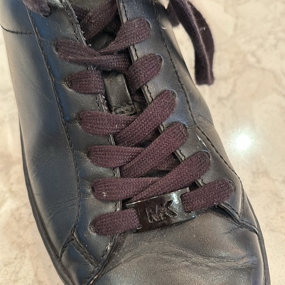 Mickael Kors leather sneakers size 7,5 - Picture 5 of 10